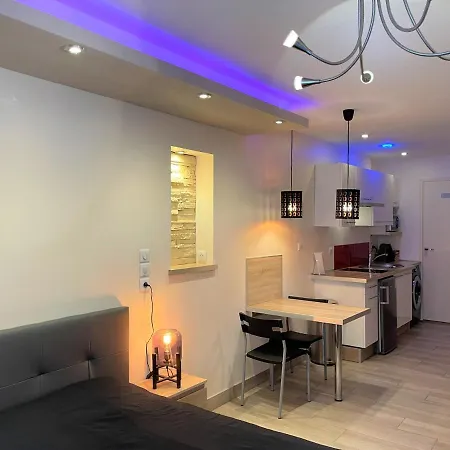 Apartment Deschamps