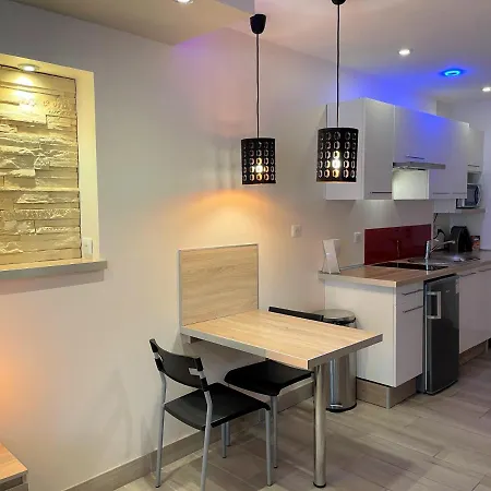 Apartment Deschamps Montlucon