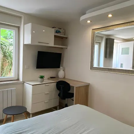 Deschamps Apartment Montlucon