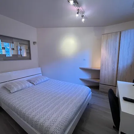 Deschamps Apartment