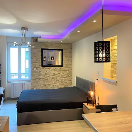 Deschamps * 몽뤼꽁