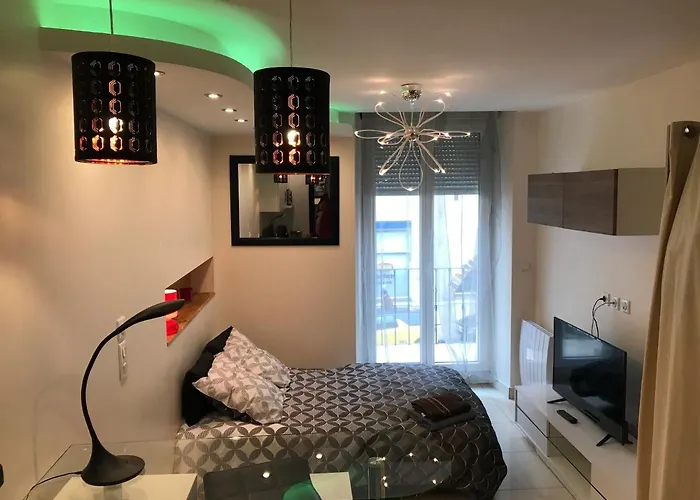 Deschamps Монлюсон