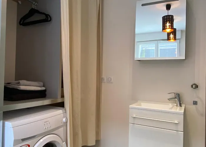 Апартаменты Deschamps Монлюсон