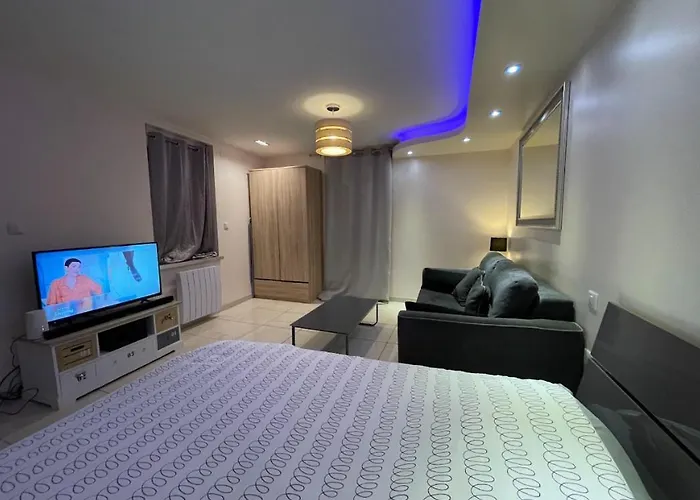 Deschamps Апартаменты